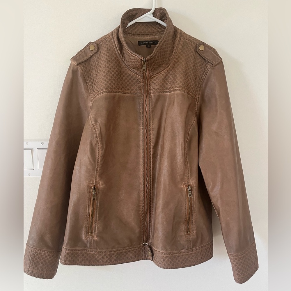 💕 2/$25 Plus Vegan Leather Jacket - Picture 4 of 5